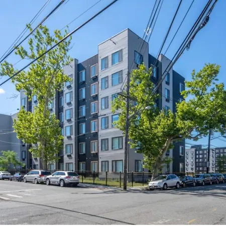 Contemporary Luxury Br, Ewr Airpt, Nyc, Free Pkng, Prudential Cntr, American Dream Mall